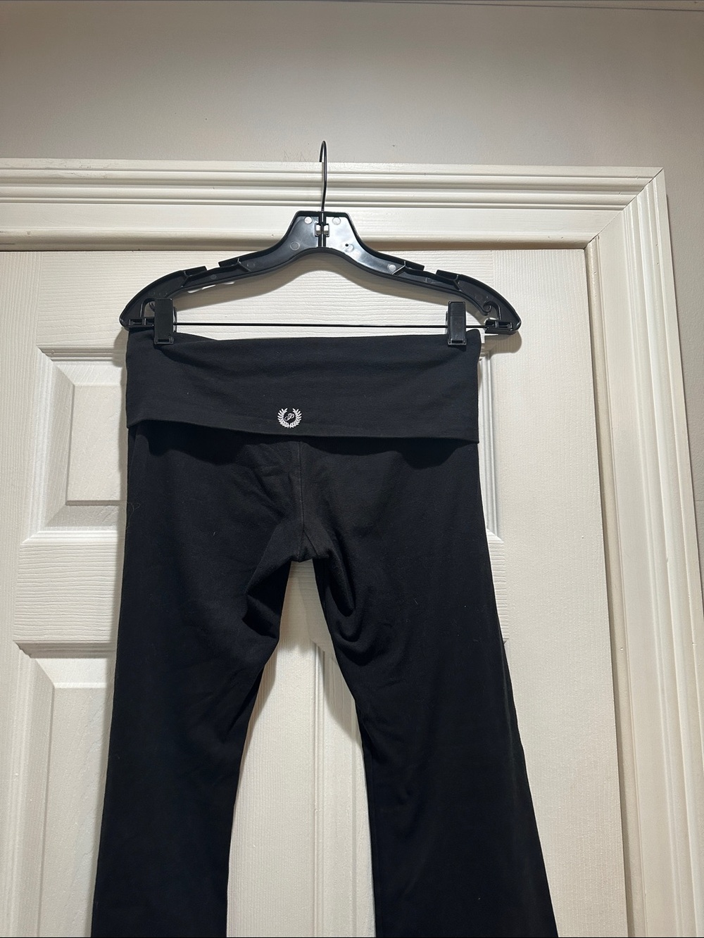 PINK Victoria's Secret Black Fold-Over Waist Yoga Pants - Picture 12 of 12